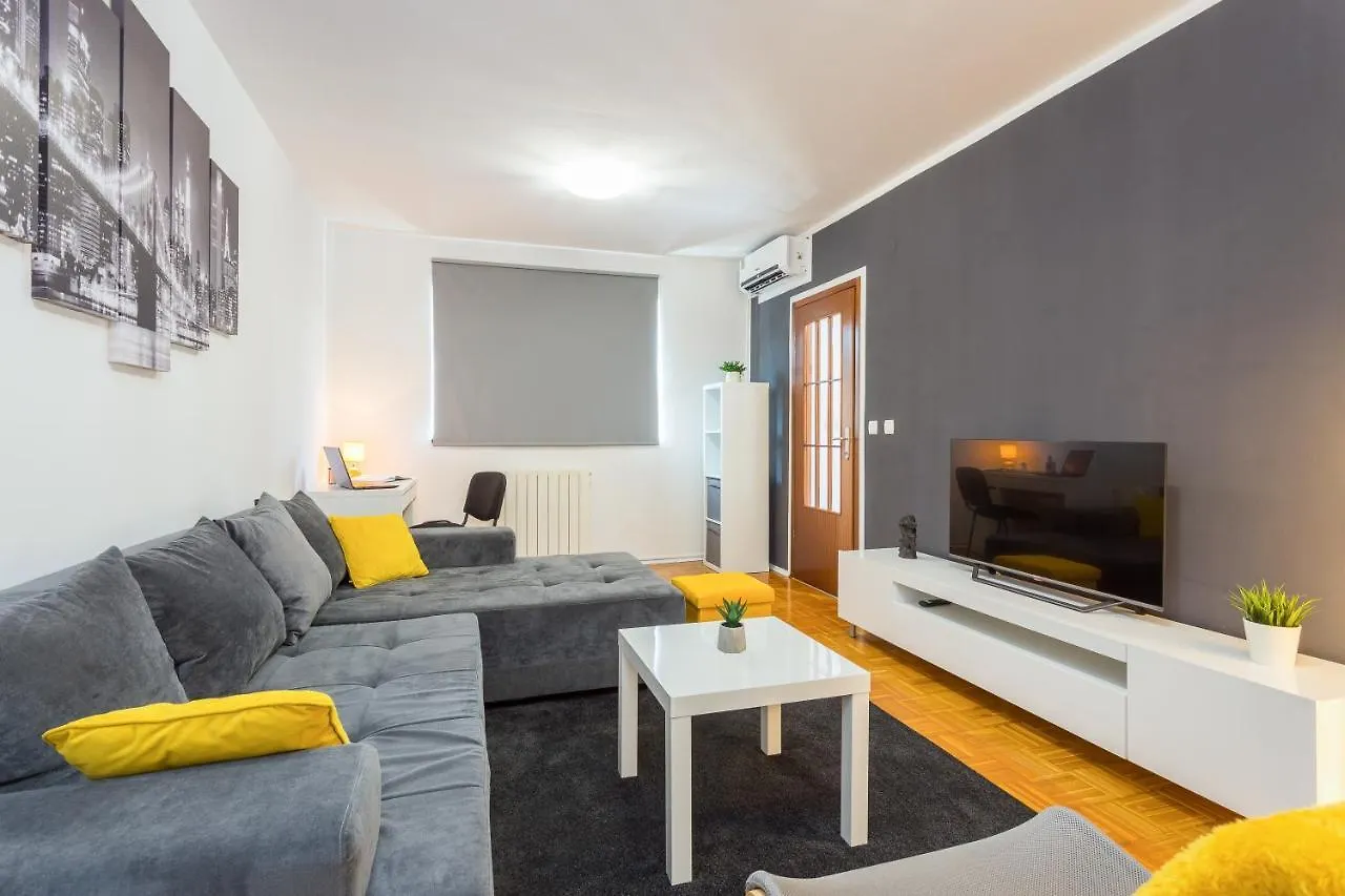 Laveruda Apartment With Balcony And Free Parking Pula Croatia