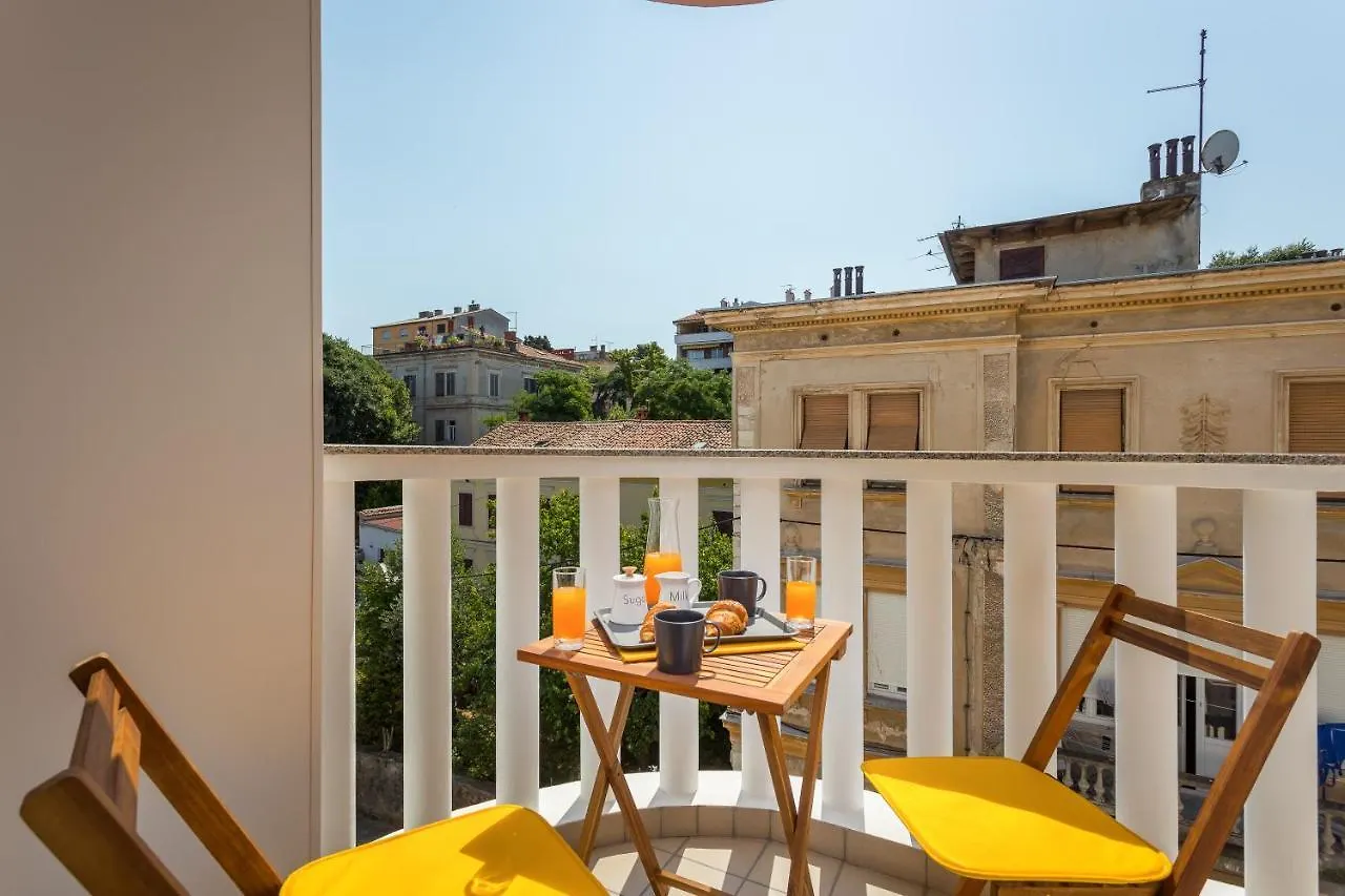 Laveruda Apartment With Balcony And Free Parking Pula Croatia